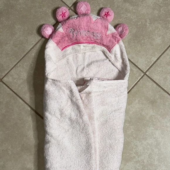 Kids Jumping beans Pink Princess Bath Towel - Picture 1 of 7